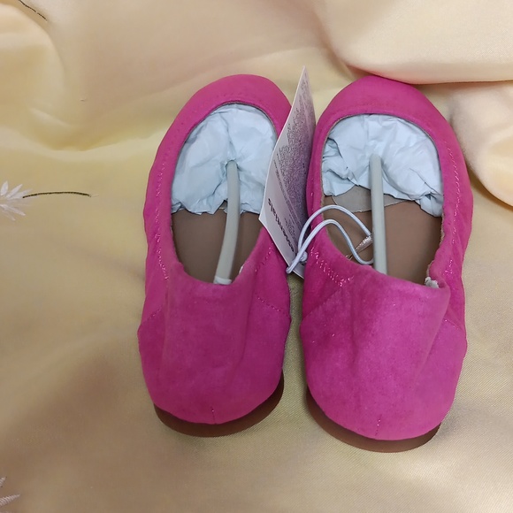 Women's Ballet Flat Bright Pink 7.5 USA 38.5 EUR Brand New - Picture 5 of 8